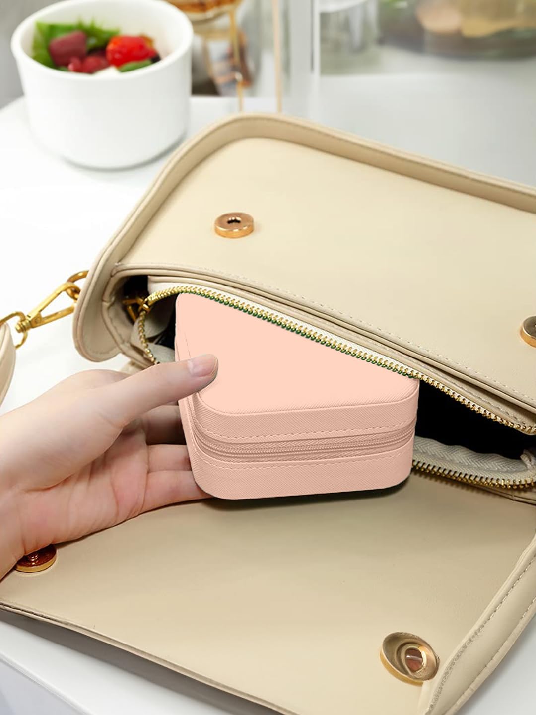 Portable Travel Jewellery Box for Women – Compact Organizer Case with Necklace Hooks, Ring Holder & Compartments
