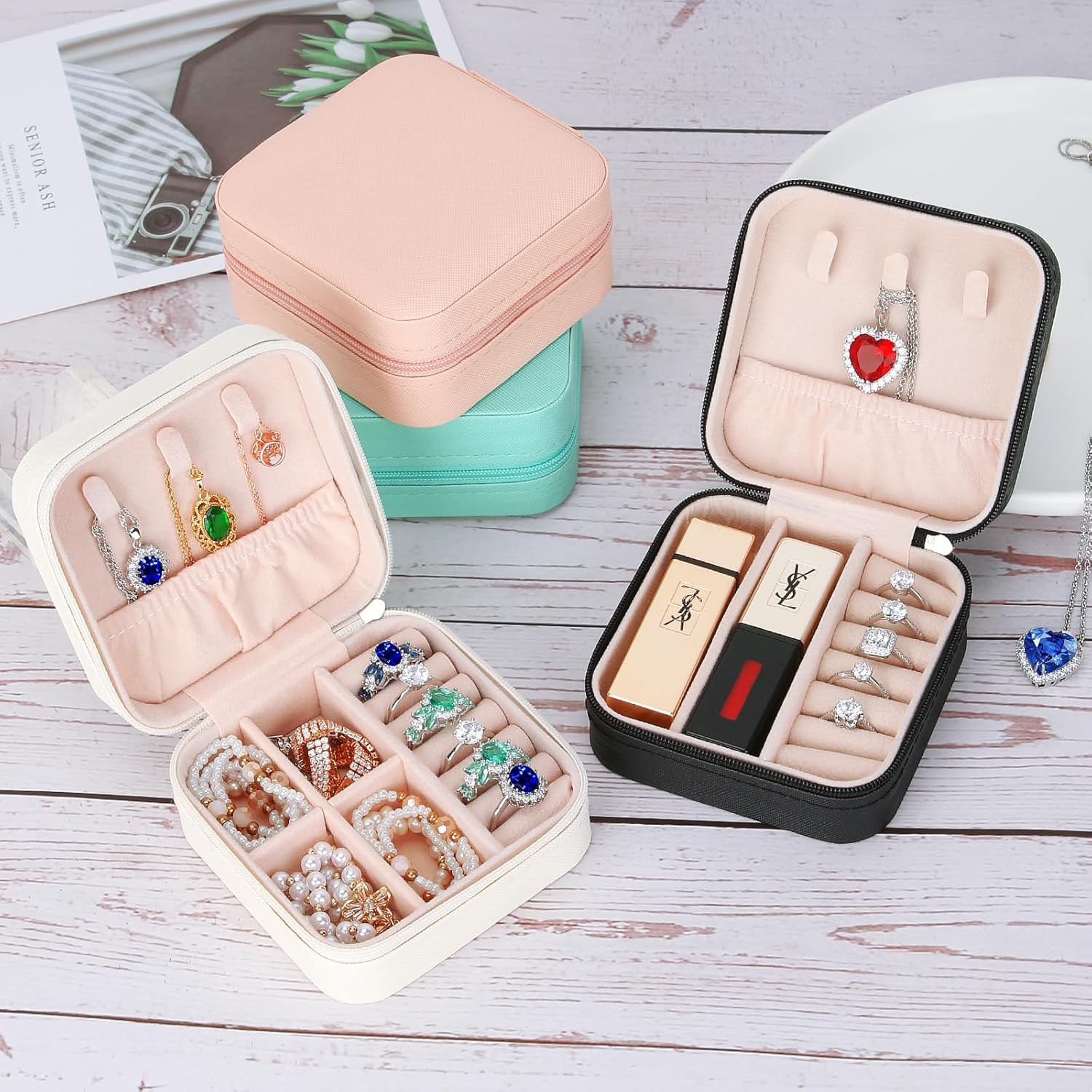 Portable Travel Jewellery Box for Women – Compact Organizer Case with Necklace Hooks, Ring Holder & Compartments – Mint Green